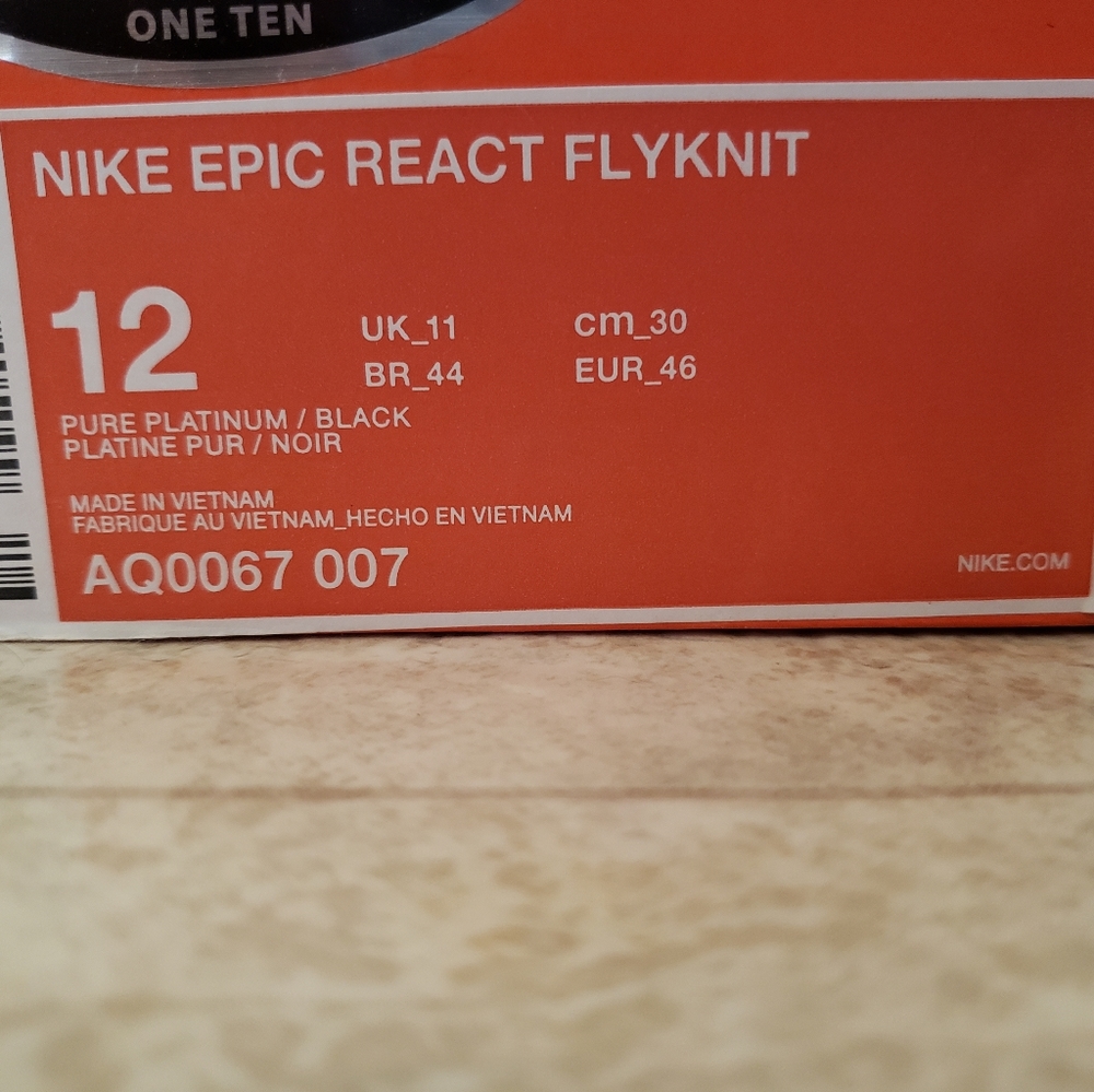 Nike Epic React Flyknit - image 2